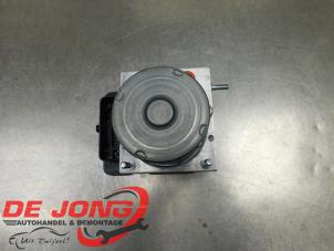 Gebruikte ABS Pomp Renault Clio V (RJAB) 1.0 TCe 90 12V Prijs € 99,99 Margeregeling aangeboden door Autodemontagebedrijf de Jong