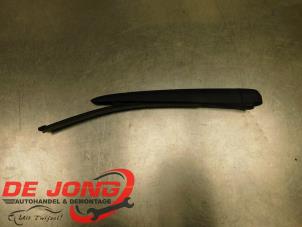 Gebruikte Ruitenwisserarm achter Mercedes GLB (247.6) 2.0 GLB-220d 4-Matic Prijs € 50,00 Margeregeling aangeboden door Autodemontagebedrijf de Jong