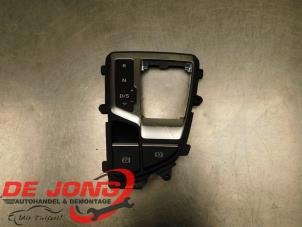 Gebruikte Handrem schakelaar Audi Q7 (4MB/4MG) 3.0 TDI V6 24V e-tron plug-in hybrid Prijs € 78,70 Margeregeling aangeboden door Autodemontagebedrijf de Jong