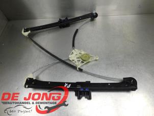 Gebruikte Raammechaniek 4Deurs rechts-achter Audi Q7 (4MB/4MG) 3.0 TDI V6 24V e-tron plug-in hybrid Prijs € 29,90 Margeregeling aangeboden door Autodemontagebedrijf de Jong