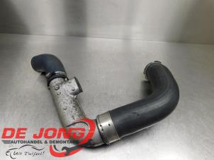 Gebruikte Intercooler Buis Nissan Navara (D40) 3.0 dCi V6 24V DPF 4x4 Prijs € 30,00 Margeregeling aangeboden door Autodemontagebedrijf de Jong