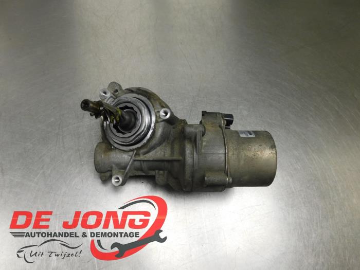 Stuurbekrachtiging Pomp van een Mercedes-Benz CLA (118.3) 1.3 CLA-180 Turbo 16V 2020