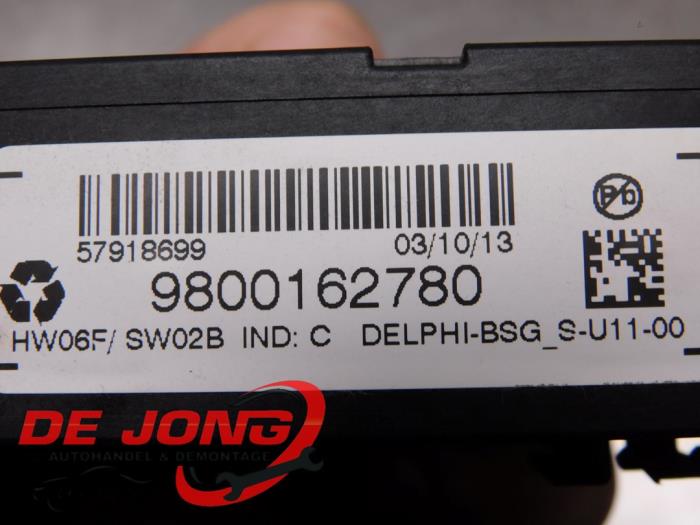 Computer Body Control van een Citroën C4 Grand Picasso (3A) 1.6 HDiF 16V 115 2014