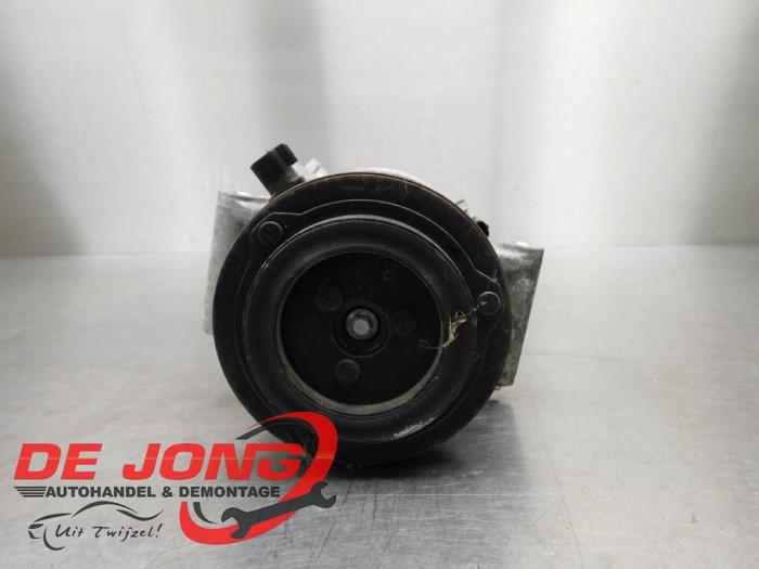 Gebruikte Pomp Airco Ford C-Max (DXA) 1.0 Ti-VCT EcoBoost 12V 125 Prijs € 99,99 Margeregeling aangeboden door Autodemontagebedrijf de Jong
