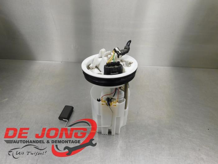 Gebruikte Tank element Pomp Ford C-Max (DXA) 1.0 Ti-VCT EcoBoost 12V 125 Prijs € 41,99 Margeregeling aangeboden door Autodemontagebedrijf de Jong