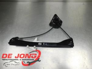 Gebruikte Ruitmechaniek 4Deurs rechts-achter Skoda Fabia III Combi (NJ5) 1.2 TSI 16V Greentech Prijs € 29,99 Margeregeling aangeboden door Autodemontagebedrijf de Jong