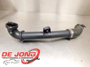 Gebruikte Intercooler Buis Volkswagen Caddy IV 2.0 TDI 102 Prijs € 58,99 Margeregeling aangeboden door Autodemontagebedrijf de Jong