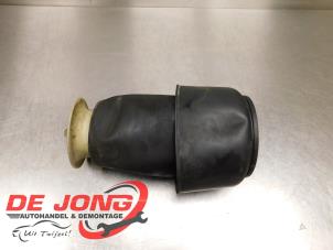 Gebruikte Luchtbalg BMW 5 serie Touring (F11) M550d xDrive 24V Prijs € 59,99 Margeregeling aangeboden door Autodemontagebedrijf de Jong