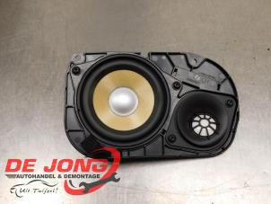 Gebruikte Luidspreker BMW 5 serie Touring (F11) M550d xDrive 24V Prijs € 60,00 Margeregeling aangeboden door Autodemontagebedrijf de Jong