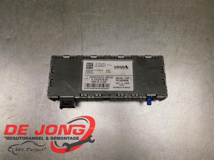 Gebruikte Radio module Mercedes GLK (204.7/9) 3.5 350 V6 24V 4-Matic Prijs € 110,00 Margeregeling aangeboden door Autodemontagebedrijf de Jong