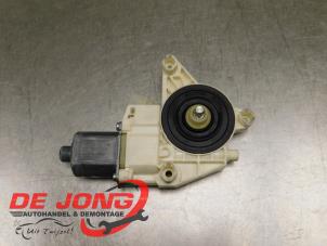 Gebruikte Motor electrisch raam Mercedes GLK (204.7/9) 3.5 350 V6 24V 4-Matic Prijs € 6,95 Margeregeling aangeboden door Autodemontagebedrijf de Jong