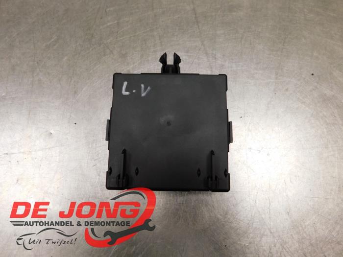 Gebruikte Module Centrale Deurvergrendeling Mercedes GLK (204.7/9) 3.5 350 V6 24V 4-Matic Prijs € 19,95 Margeregeling aangeboden door Autodemontagebedrijf de Jong