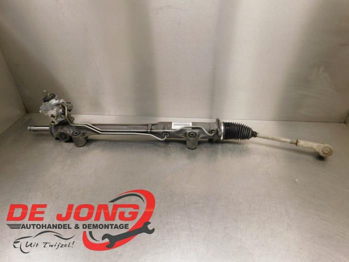 Stuurhuis Bekrachtigd van een Volkswagen Touareg (7PA/PH) 3.0 TDI V6 24V BlueMotion Technology DPF 2011