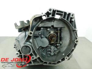 Gebruikte Versnellingsbak Peugeot Bipper (AA) 1.3 HDI Prijs € 245,00 Margeregeling aangeboden door Autodemontagebedrijf de Jong