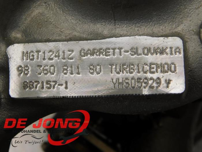 Turbo van een Opel Grandland (X) 1.2 Turbo 12V 2019