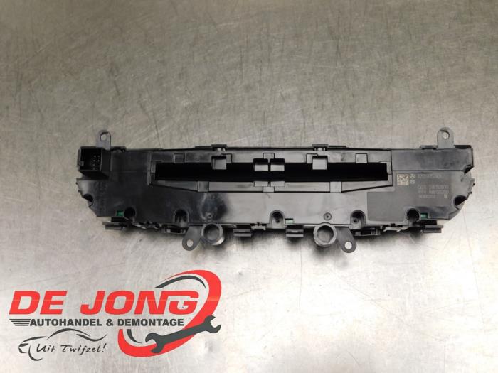 Bediening boordcomputer van een Mercedes-Benz C Estate (S205) C-180 BlueTEC, C-180 d 1.6 16V 2018