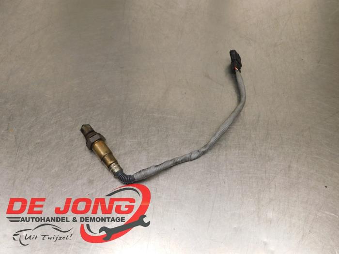 Gebruikte Lambda Sonde Mercedes C Estate (S205) C-180 BlueTEC, C-180 d 1.6 16V Prijs € 14,90 Margeregeling aangeboden door Autodemontagebedrijf de Jong