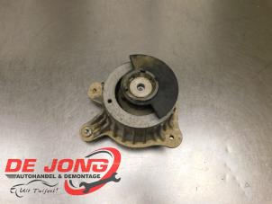 Gebruikte Motorsteun Mercedes C Estate (S205) C-180 BlueTEC, C-180 d 1.6 16V Prijs € 30,20 Margeregeling aangeboden door Autodemontagebedrijf de Jong