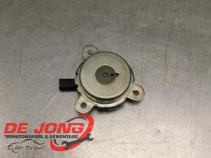 Gebruikte Nokkenas Sensor Ford Fiesta 7 1.0 EcoBoost 12V Hybrid 125 Prijs € 16,93 Inclusief btw aangeboden door Autodemontagebedrijf de Jong