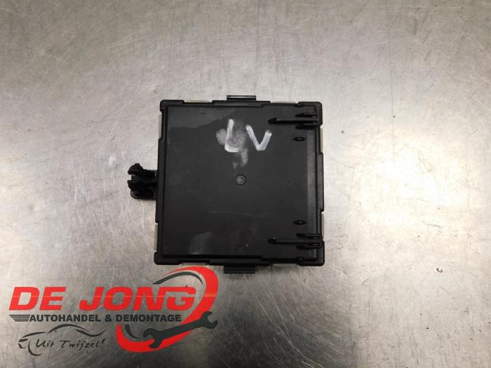 Gebruikte Module Centrale Deurvergrendeling Mercedes Sprinter 3,5t (907.6/910.6) 314 CDI 2.1 D RWD Prijs € 42,34 Inclusief btw aangeboden door Autodemontagebedrijf de Jong