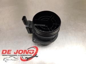 Gebruikte Luchtmassameter Volkswagen Passat Variant (3G5) 2.0 TDI 16V 150 Prijs € 19,99 Margeregeling aangeboden door Autodemontagebedrijf de Jong