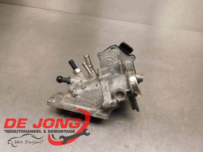 Gebruikte Uitlaat gasklep (EGR) Seat Leon ST (5FF) 1.6 TDI 16V Prijs € 29,99 Margeregeling aangeboden door Autodemontagebedrijf de Jong