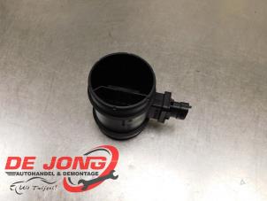 Gebruikte Luchtmassameter Fiat Doblo Cargo (263) 1.6 D Multijet Prijs € 8,45 Margeregeling aangeboden door Autodemontagebedrijf de Jong