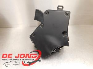 Gebruikte Luchtfilterhuis Audi A4 Avant (B8) 2.7 TDI V6 24V Prijs € 19,95 Margeregeling aangeboden door Autodemontagebedrijf de Jong