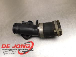 Gebruikte Luchtmassameter Ford B-Max (JK8) 1.0 EcoBoost 12V 100 Prijs € 11,99 Margeregeling aangeboden door Autodemontagebedrijf de Jong