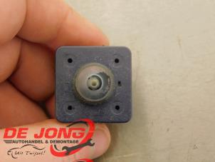 Gebruikte Achteruitrij Camera Fiat 500e (332) 42 kWh 3+1 Prijs € 100,00 Margeregeling aangeboden door Autodemontagebedrijf de Jong