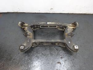 Gebruikte Subframe Mercedes GLK (204.7/9) 2.2 220 CDI 16V BlueEfficiency 4-Matic Prijs € 250,00 Margeregeling aangeboden door Autodemontagebedrijf de Jong