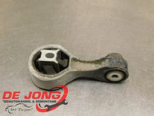 Gebruikte Motorsteun Opel Vivaro 1.6 CDTI 90 Prijs € 19,99 Margeregeling aangeboden door Autodemontagebedrijf de Jong