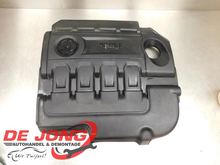 Gebruikte Afdekplaat motor Skoda Superb Combi (3V5) 1.6 TDI Prijs € 29,99 Margeregeling aangeboden door Autodemontagebedrijf de Jong