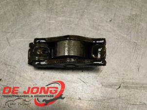 Gebruikte Tuimelaar Volkswagen Touran (5T1) 1.6 TDI SCR BlueMotion Technology Prijs € 239,99 Margeregeling aangeboden door Autodemontagebedrijf de Jong