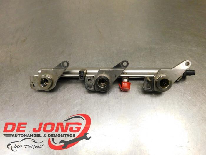 Gebruikte Common rail (Injectie) Mercedes GLK (204.7/9) 3.5 350 V6 24V 4-Matic Prijs € 78,70 Margeregeling aangeboden door Autodemontagebedrijf de Jong