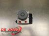ABS Pomp van een Renault Clio IV (5R) 0.9 Energy TCE 75 12V 2020