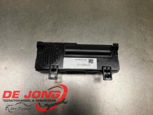 Gebruikte Bluetooth module Peugeot 5008 II (M4/MC/MJ/MR) 1.5 BlueHDi 130 Prijs € 42,30 Margeregeling aangeboden door Autodemontagebedrijf de Jong