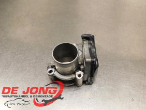 Gebruikte Gasklephuis Renault Master III (JV) 2.3 dCi 16V 110 Prijs € 7,26 Inclusief btw aangeboden door Autodemontagebedrijf de Jong