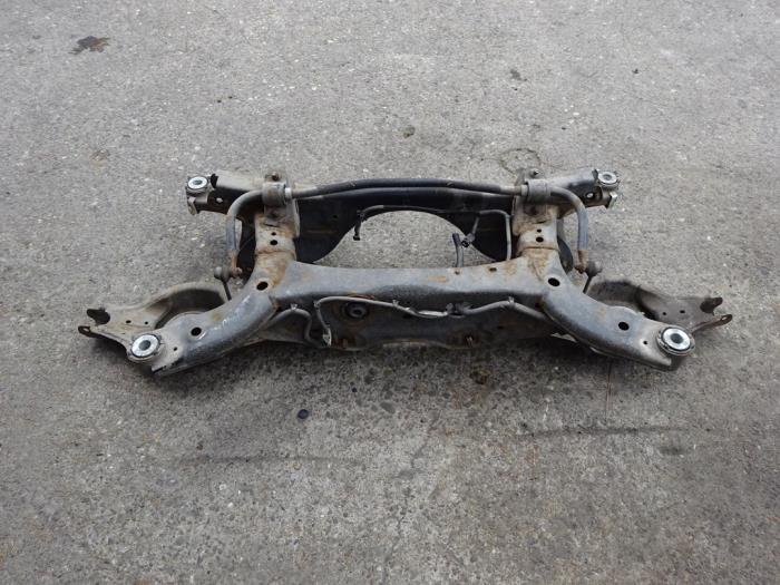 Gebruikte Subframe Mazda CX-5 I (KE,GH) 2.2 Skyactiv D 150 16V 4WD Prijs € 145,00 Margeregeling aangeboden door Autodemontagebedrijf de Jong
