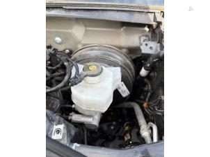 Gebruikte Rembekrachtiger Landrover Range Rover Sport (LW) 3.0 TDV6 Prijs € 119,99 Margeregeling aangeboden door Autodemontagebedrijf de Jong