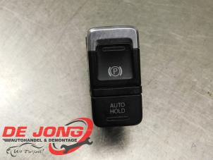 Gebruikte Handrem schakelaar Volkswagen Touareg (7PA/PH) 3.0 TDI V6 24V Prijs € 29,95 Margeregeling aangeboden door Autodemontagebedrijf de Jong