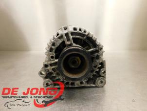 Gebruikte Dynamo Volkswagen Golf IV (1J1) 1.6 FSI 16V Prijs € 39,95 Margeregeling aangeboden door Autodemontagebedrijf de Jong