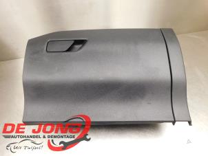 Gebruikte Dashboardkastje Ford Focus 4 1.0 Ti-VCT EcoBoost 12V 125 Prijs € 49,45 Margeregeling aangeboden door Autodemontagebedrijf de Jong