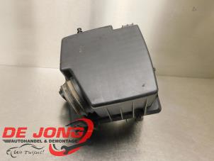 Gebruikte Luchtfilterhuis Opel Combo 1.6 CDTI 16V ecoFlex Prijs € 40,00 Margeregeling aangeboden door Autodemontagebedrijf de Jong