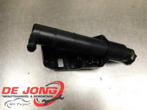 Gebruikte Koplamp Sproeier Mercedes ML II (164/4JG) 3.0 ML-320 CDI 4-Matic V6 24V Prijs € 24,90 Margeregeling aangeboden door Autodemontagebedrijf de Jong