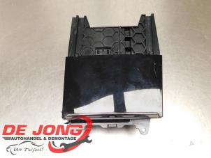 Gebruikte Middenconsoles Skoda Kodiaq 1.5 TSI 150 ACT 16V Prijs € 54,99 Margeregeling aangeboden door Autodemontagebedrijf de Jong