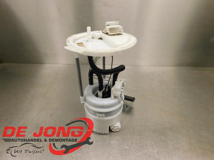 Gebruikte Tank element Pomp Jeep Renegade (BU) 1.4 Multi Air 16V Prijs € 74,99 Margeregeling aangeboden door Autodemontagebedrijf de Jong