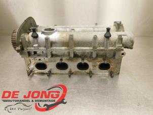 Gebruikte Cilinderkop Volkswagen Golf IV (1J1) 1.6 FSI 16V Prijs € 150,00 Margeregeling aangeboden door Autodemontagebedrijf de Jong