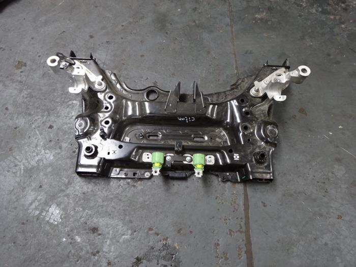 Gebruikte Subframe Mercedes Citan (420.6) 1.5 110 CDI Prijs € 302,50 Inclusief btw aangeboden door Autodemontagebedrijf de Jong