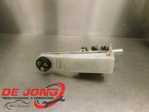 Gebruikte Hoofdremcilinder Citroen Jumpy 2.0 Blue HDI 145 Prijs € 18,14 Inclusief btw aangeboden door Autodemontagebedrijf de Jong